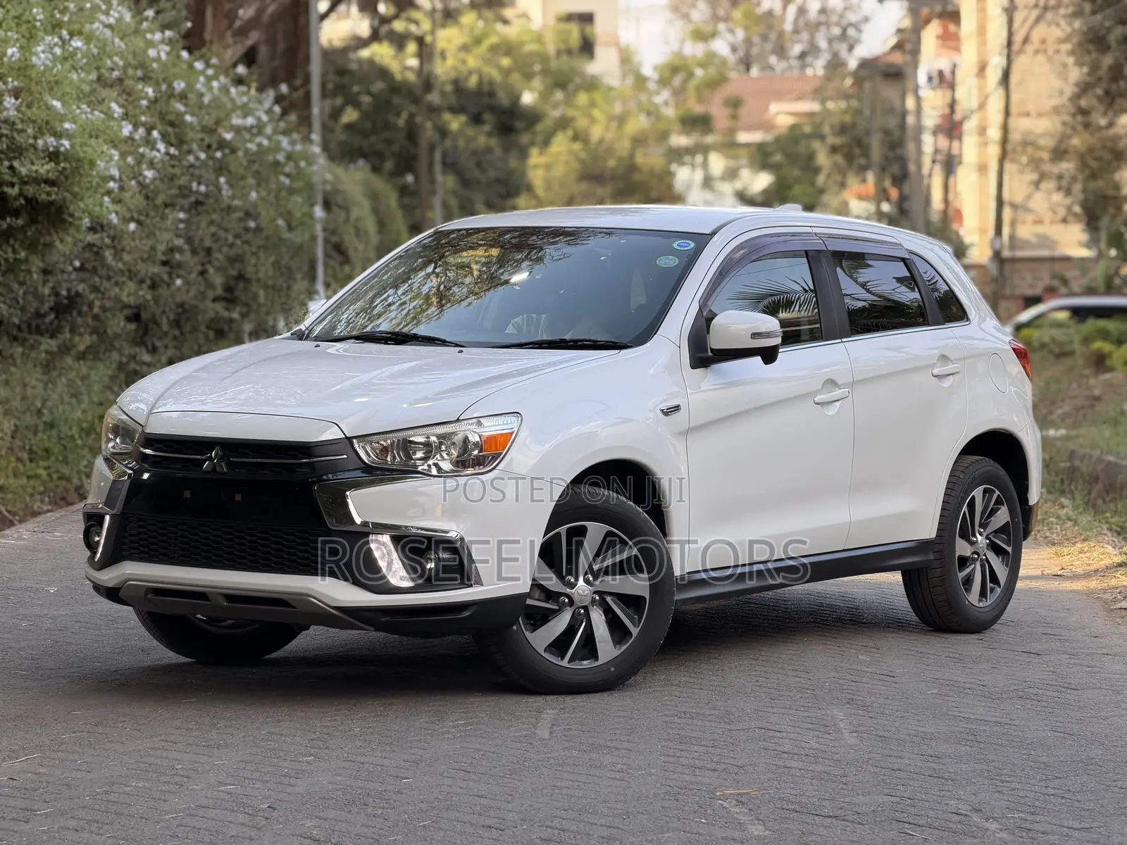 Mitsubishi RVR 2019 White