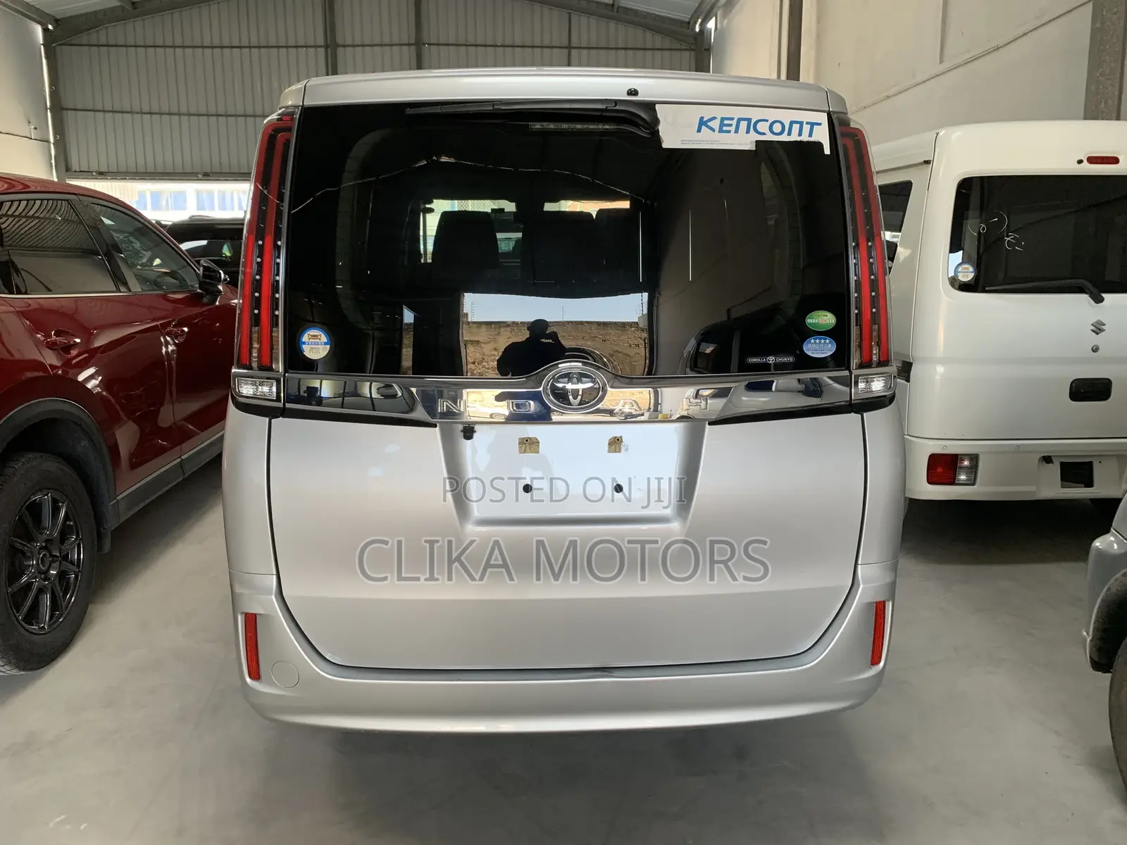 Toyota Noah 2.0 AWD (7 Seater) 2019 Ivory