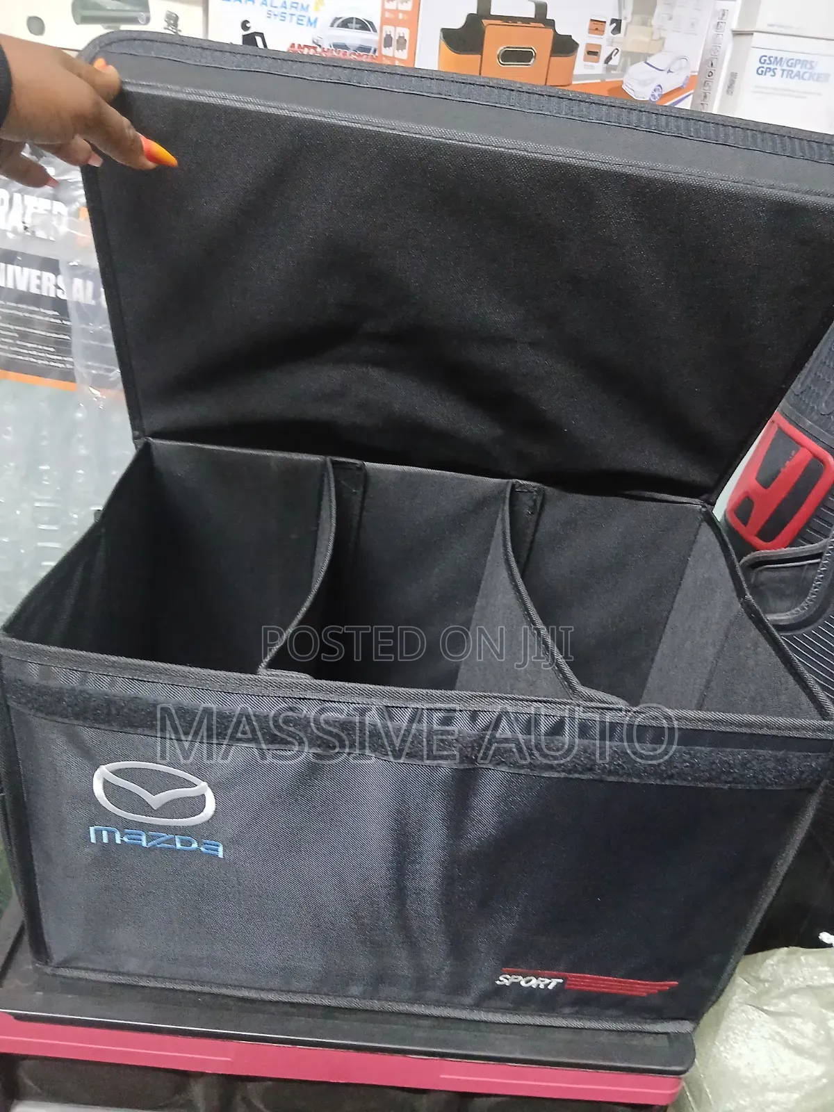 Elegant Mazda Boot Organiser/ Boot Storage