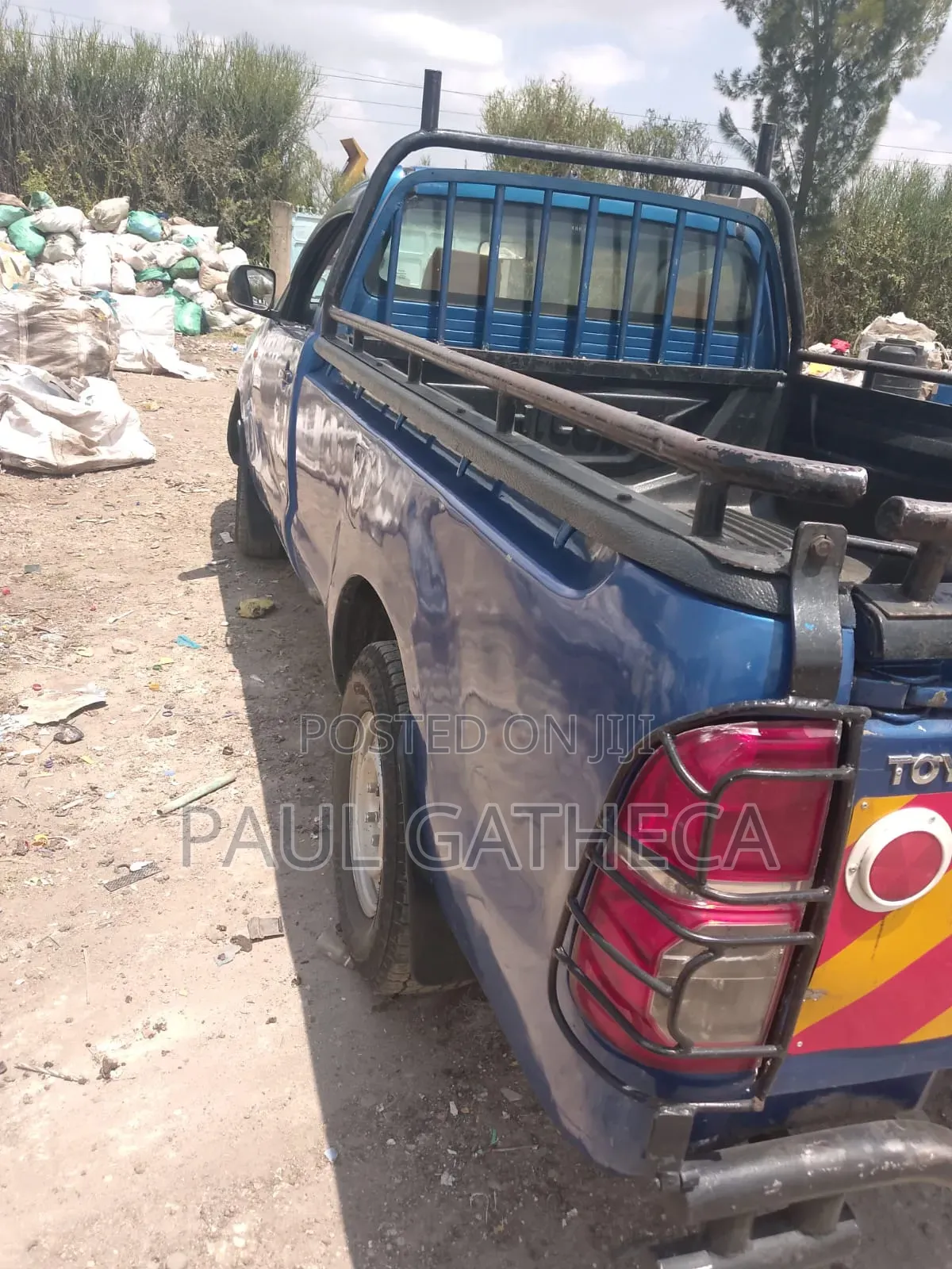 Toyota Hilux 2011 Blue