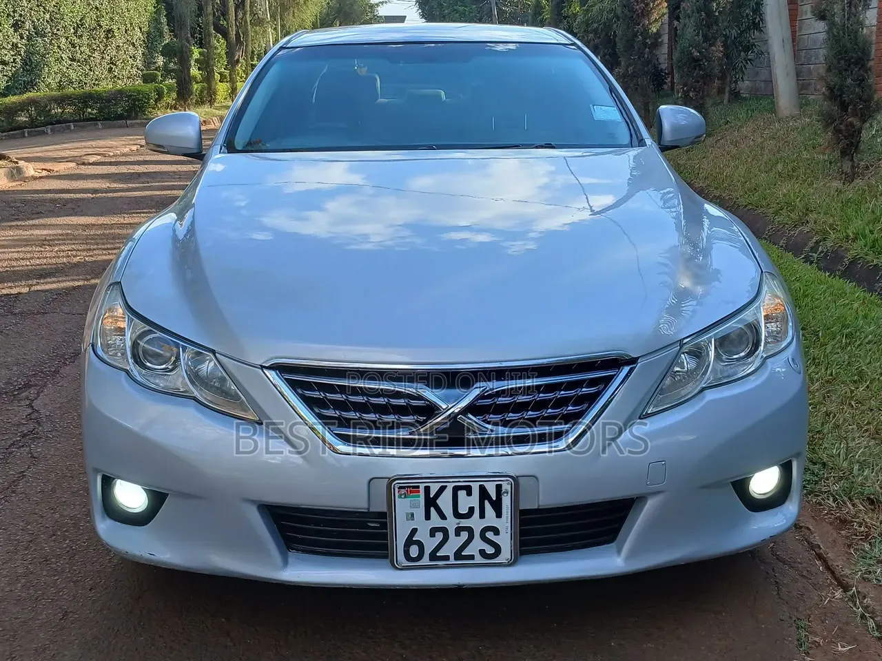 Toyota Mark X 2011 Silver