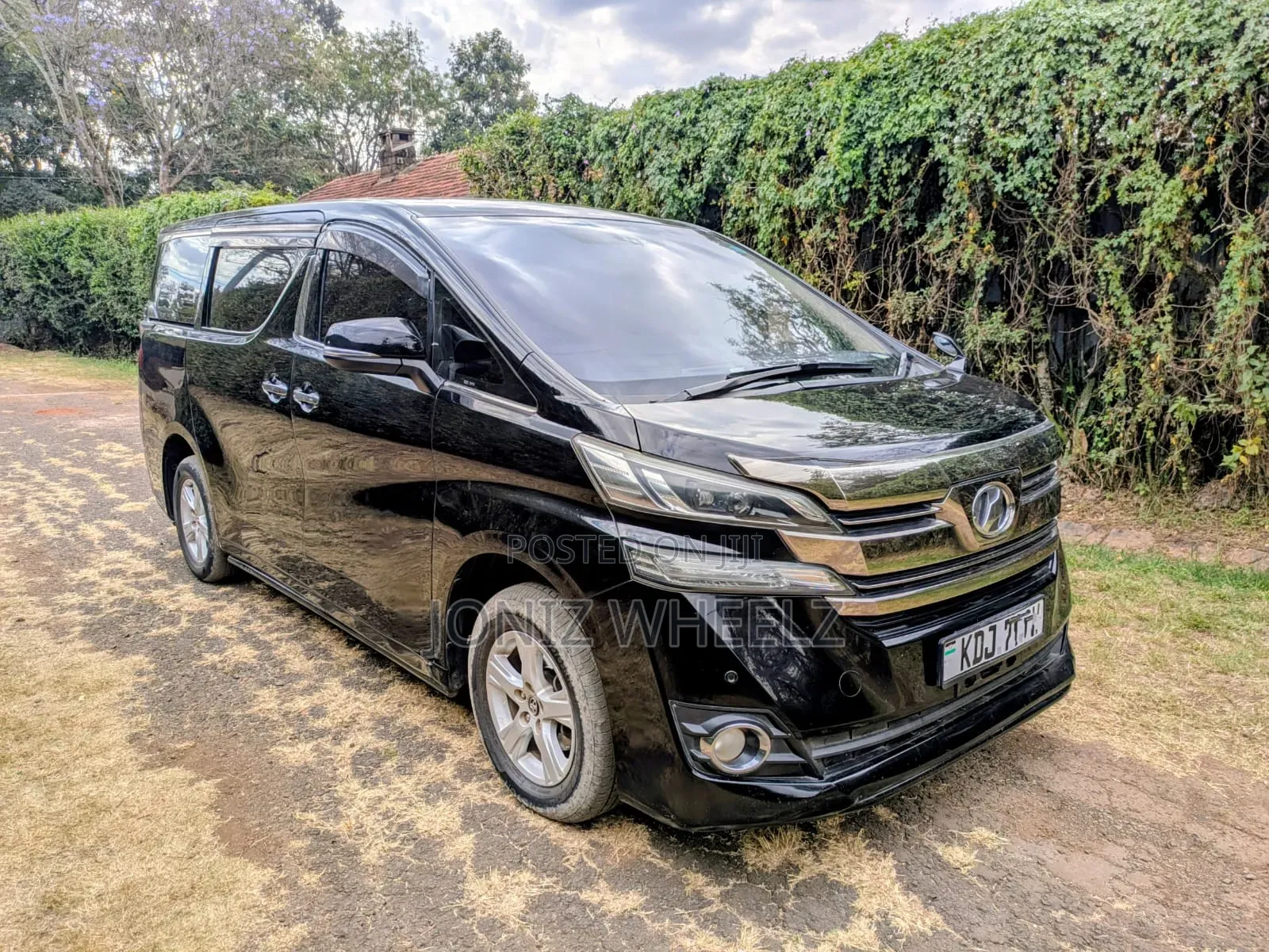 Toyota Vellfire Z G Edition 2.5 FWD 7-Seater 2015 Black
