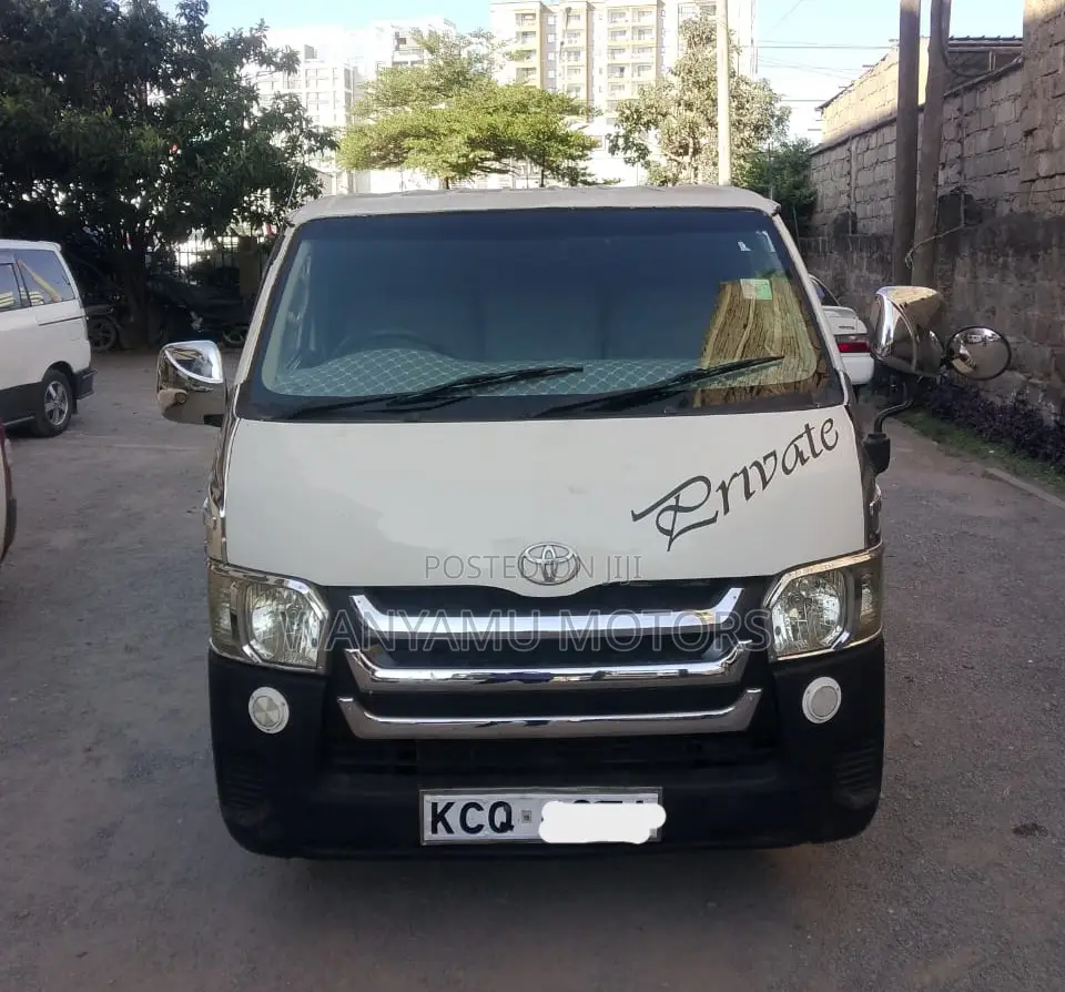Toyota HiAce 2012 White
