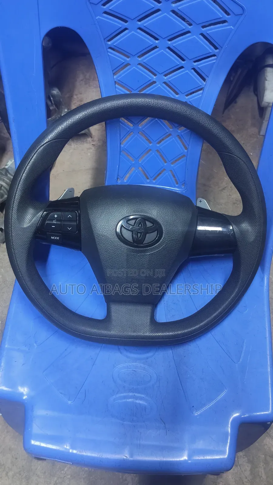 Toyota Wish Model 2010 Steering Wheel.
