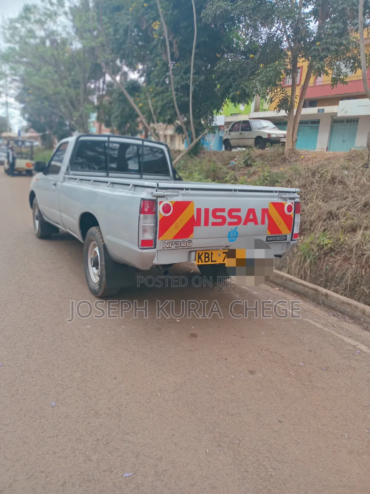 Nissan Hardbody 2009 Silver