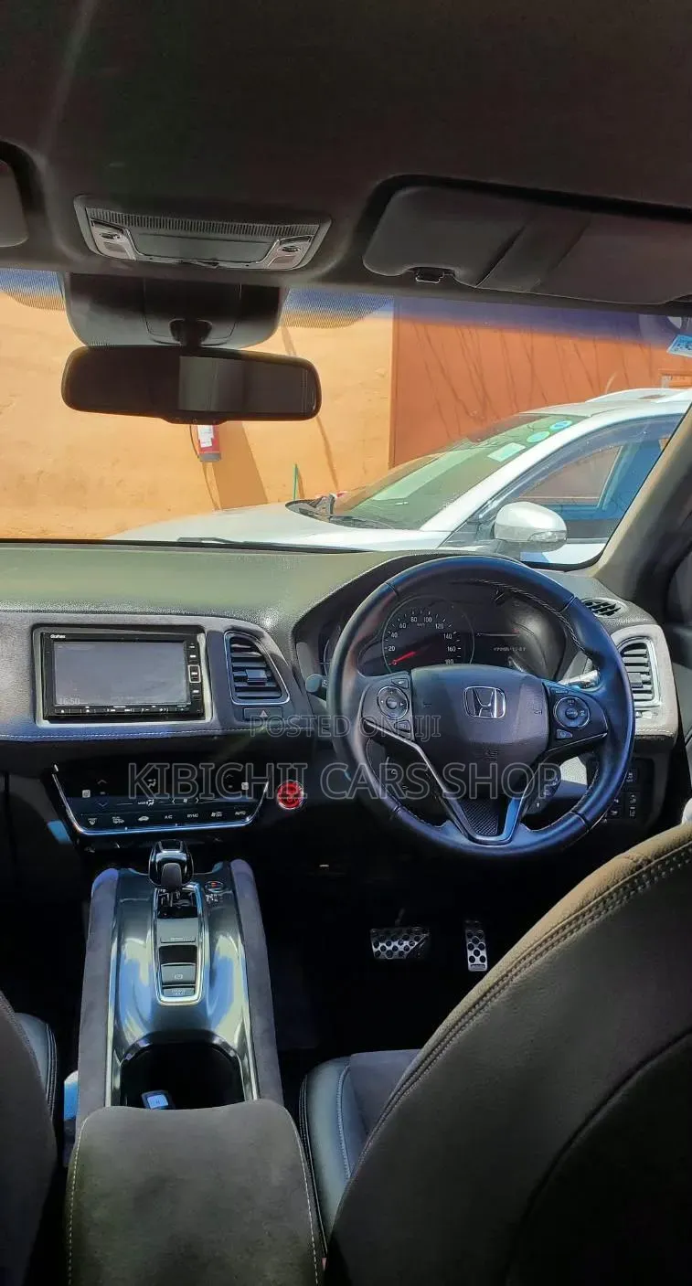 Honda Vezel 2020 Black