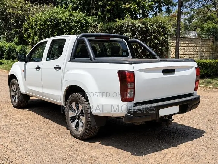 Isuzu D-MAX 2018 White