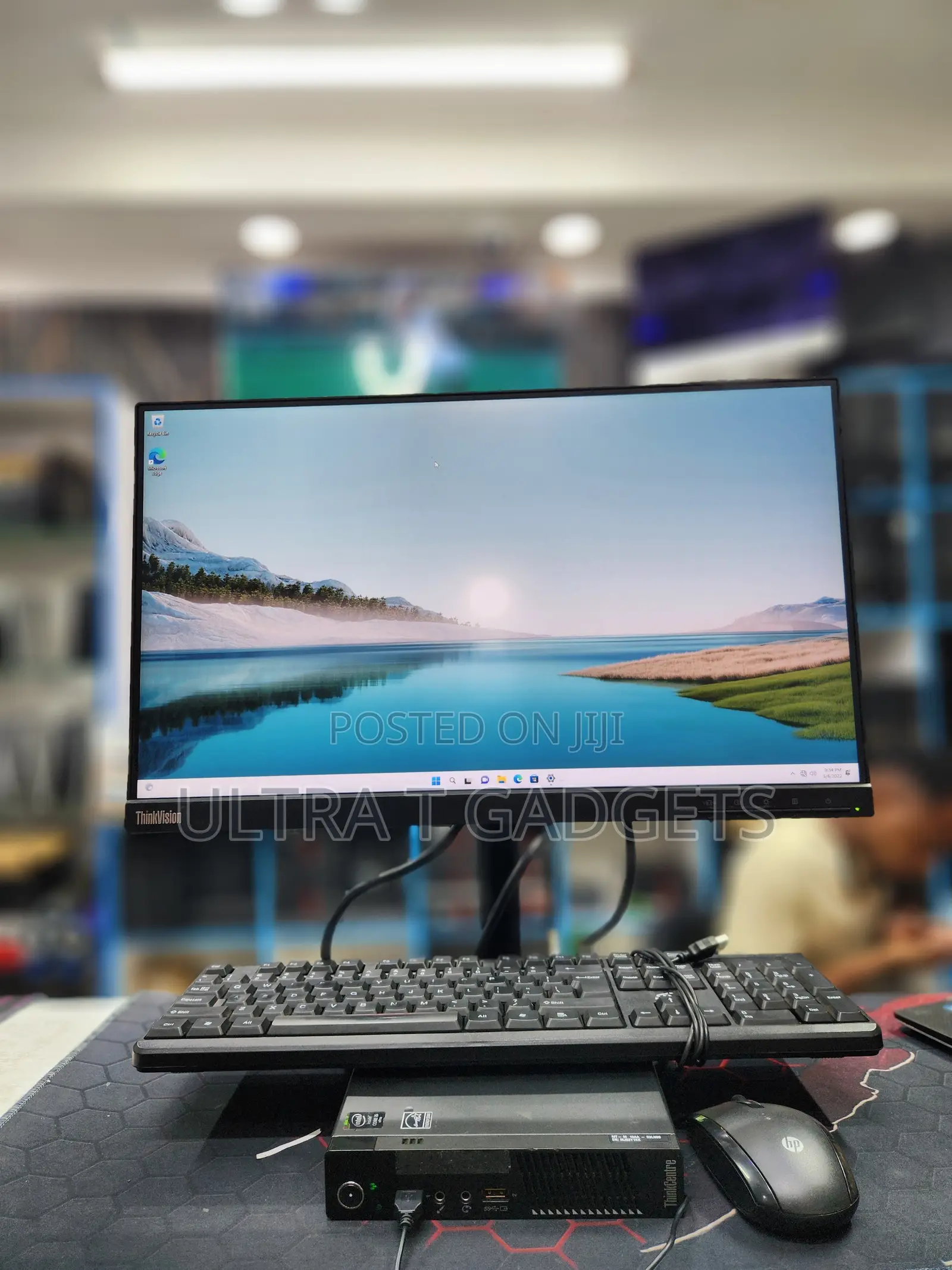 Desktop Computer Lenovo ThinkCentre M93p 4GB Intel Core i3 SSD 128GB