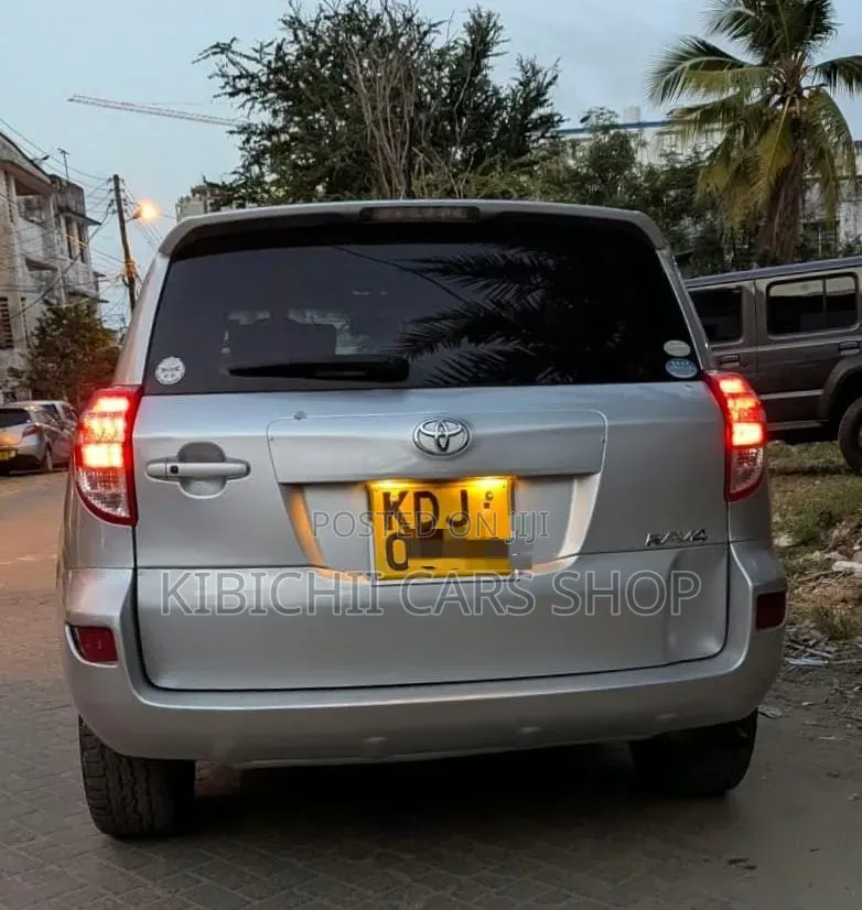 Toyota RAV4 2015 Silver