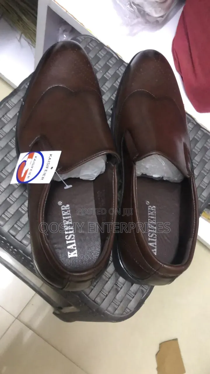 Men Official Shoe Size 42