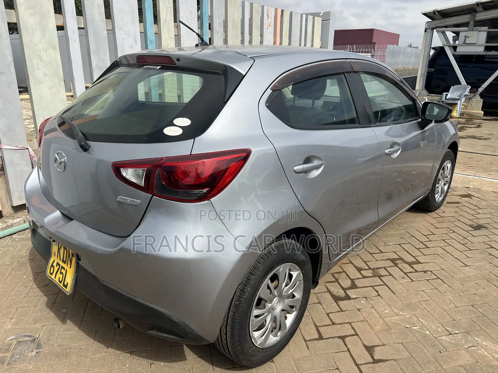 Mazda Demio 2016 Silver