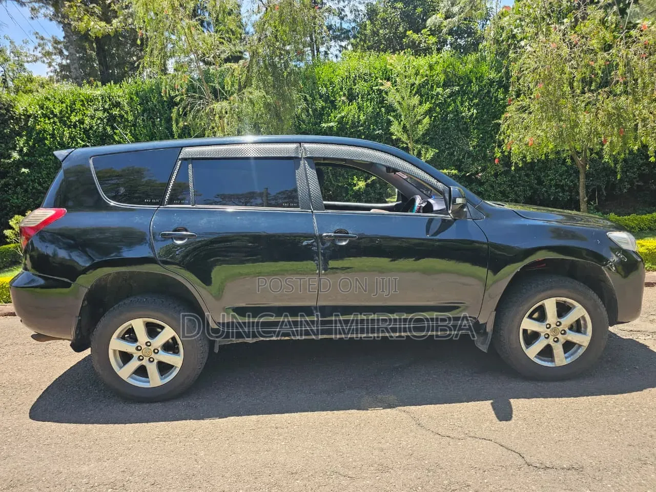 Toyota Vanguard 2013 Black