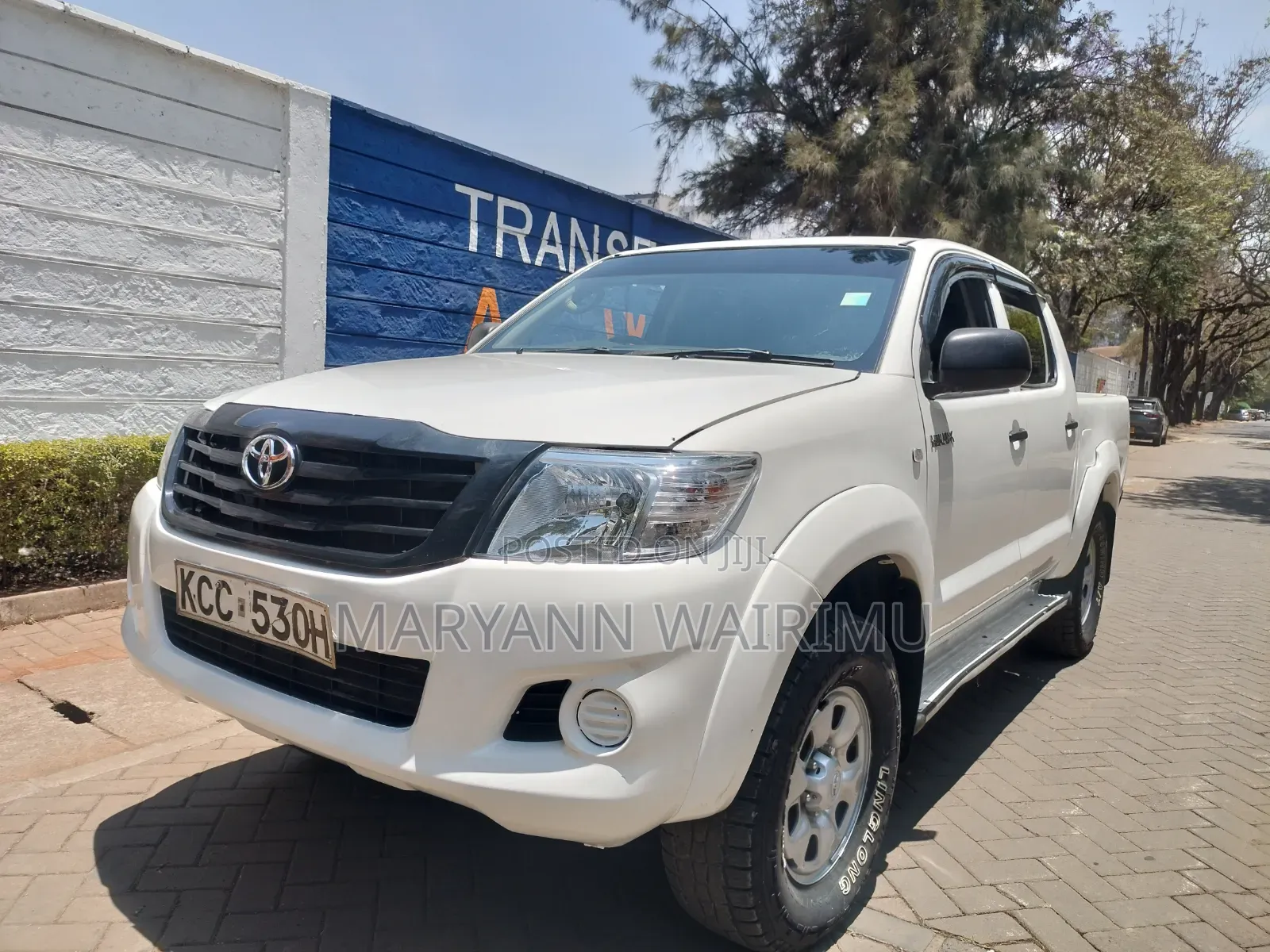 Toyota Hilux 2014 White