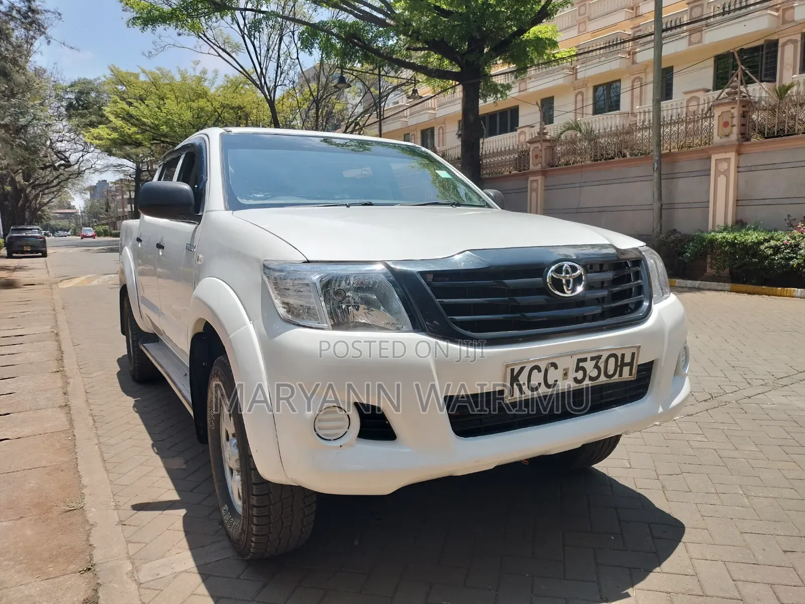 Toyota Hilux 2014 White