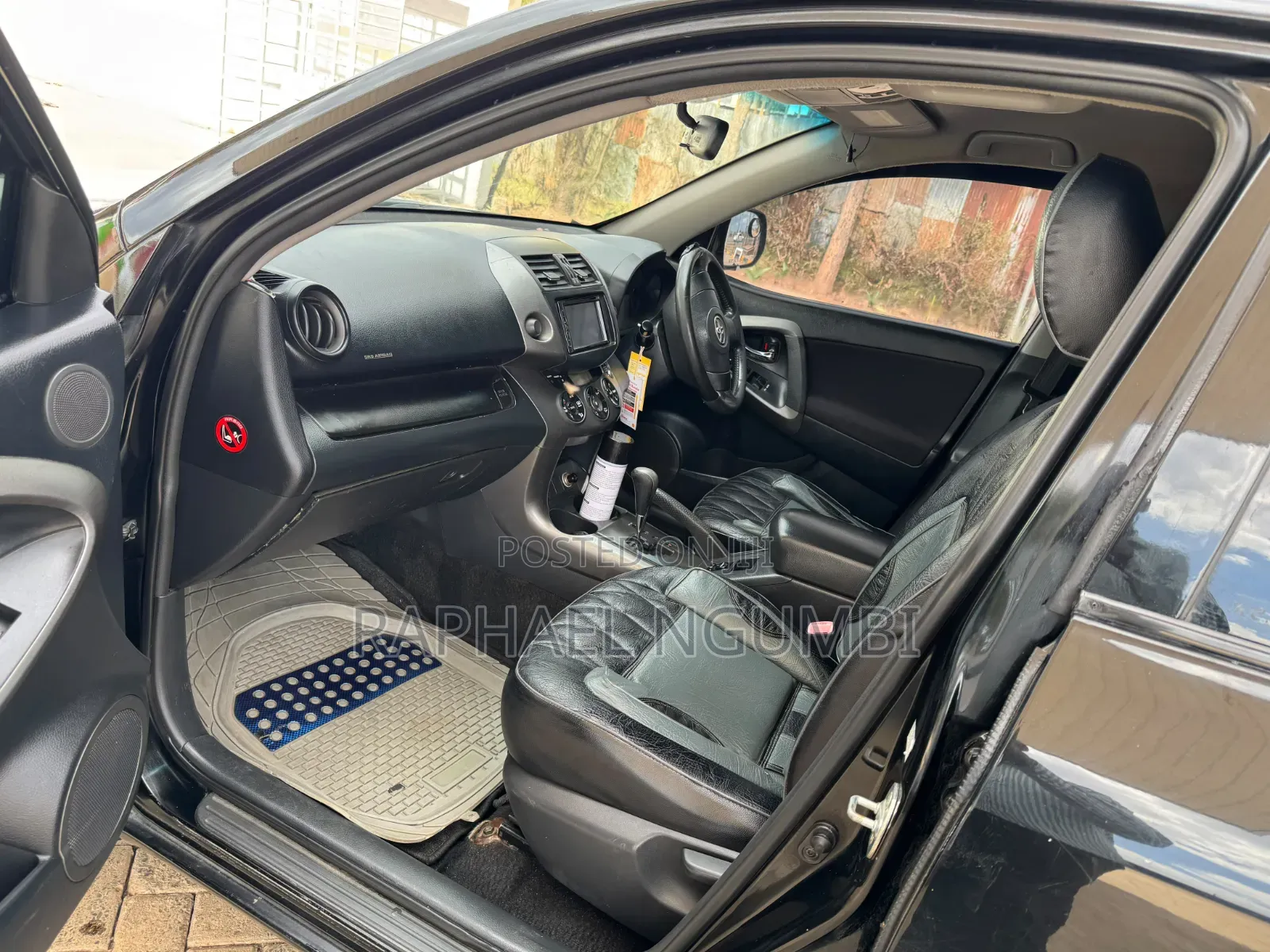 Toyota Vanguard 2010 Black