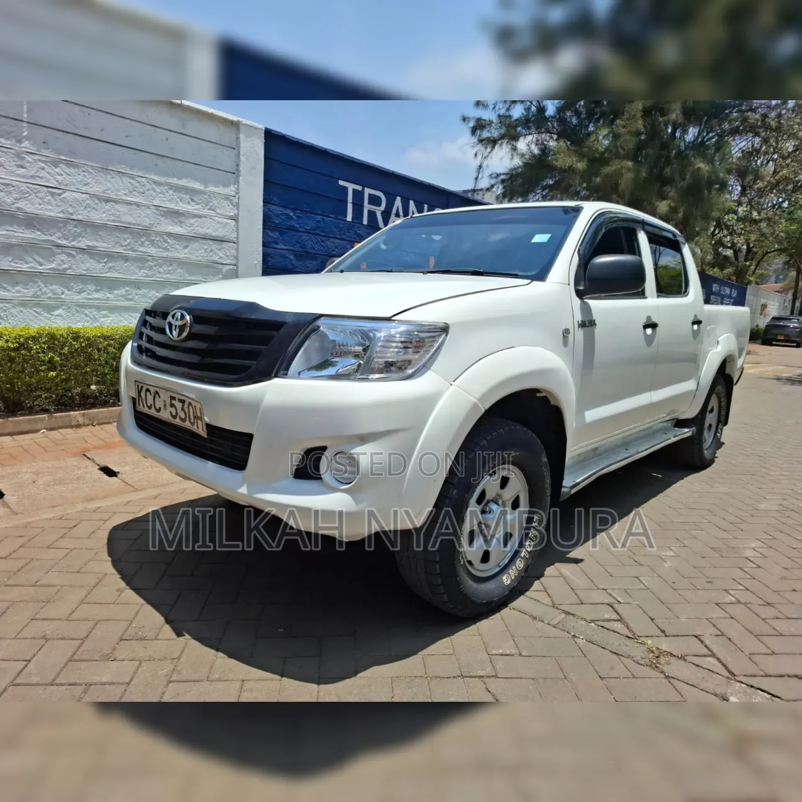 Toyota Hilux 2014 White