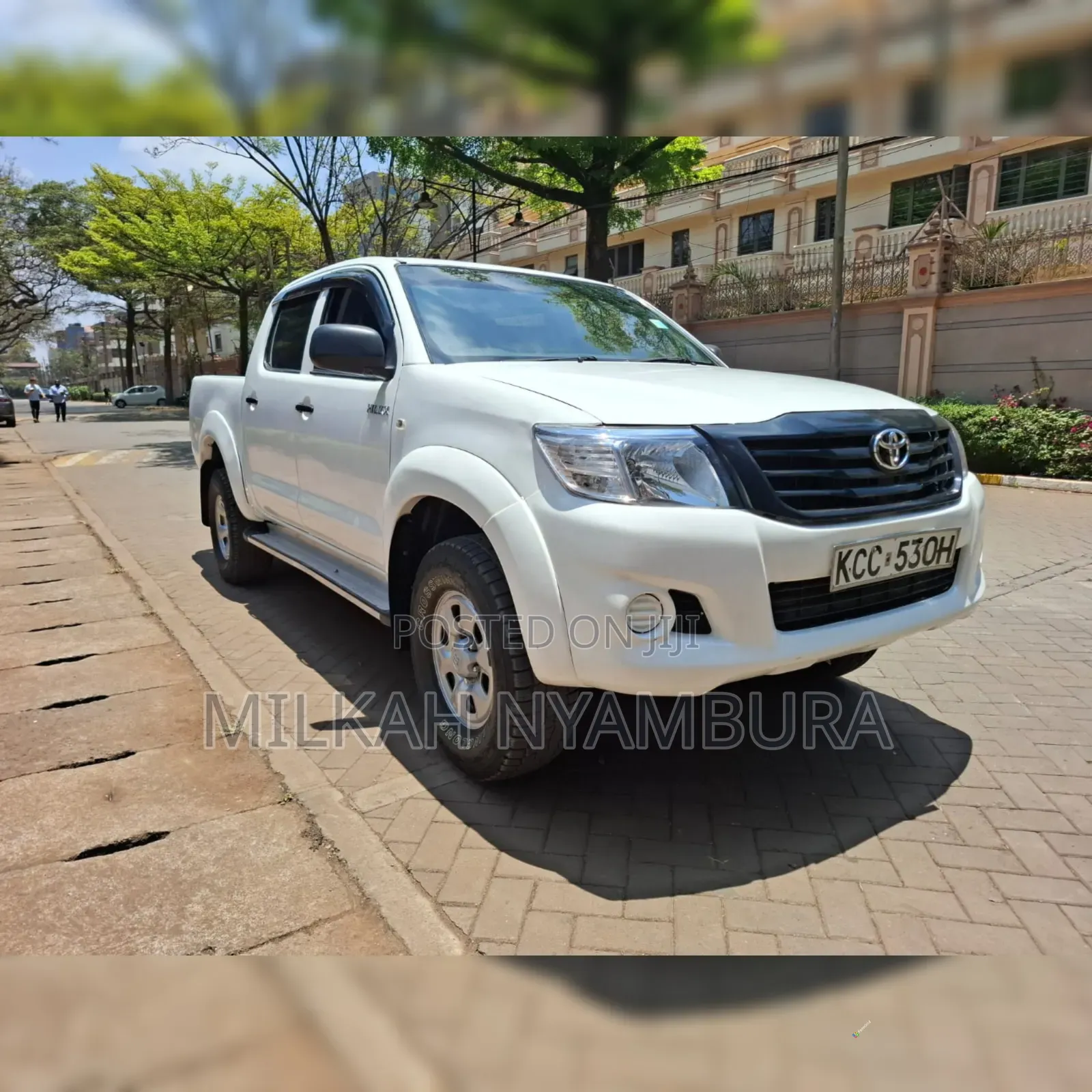 Toyota Hilux 2014 White