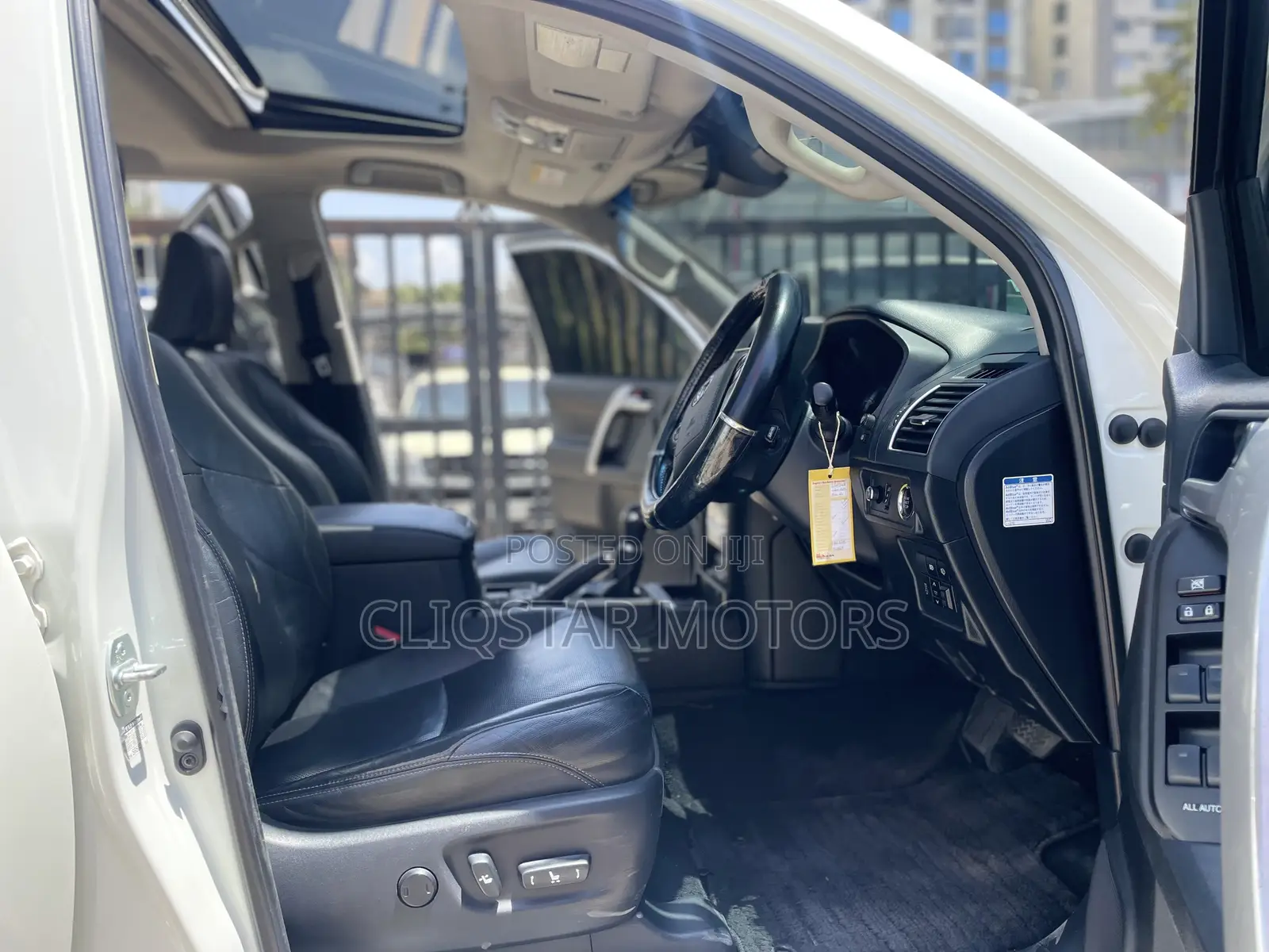 Toyota Land Cruiser Prado 2.8 2019 White
