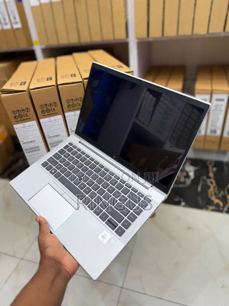 New Laptop HP EliteBook 830 G7 8GB Intel Core i5 SSD 256GB