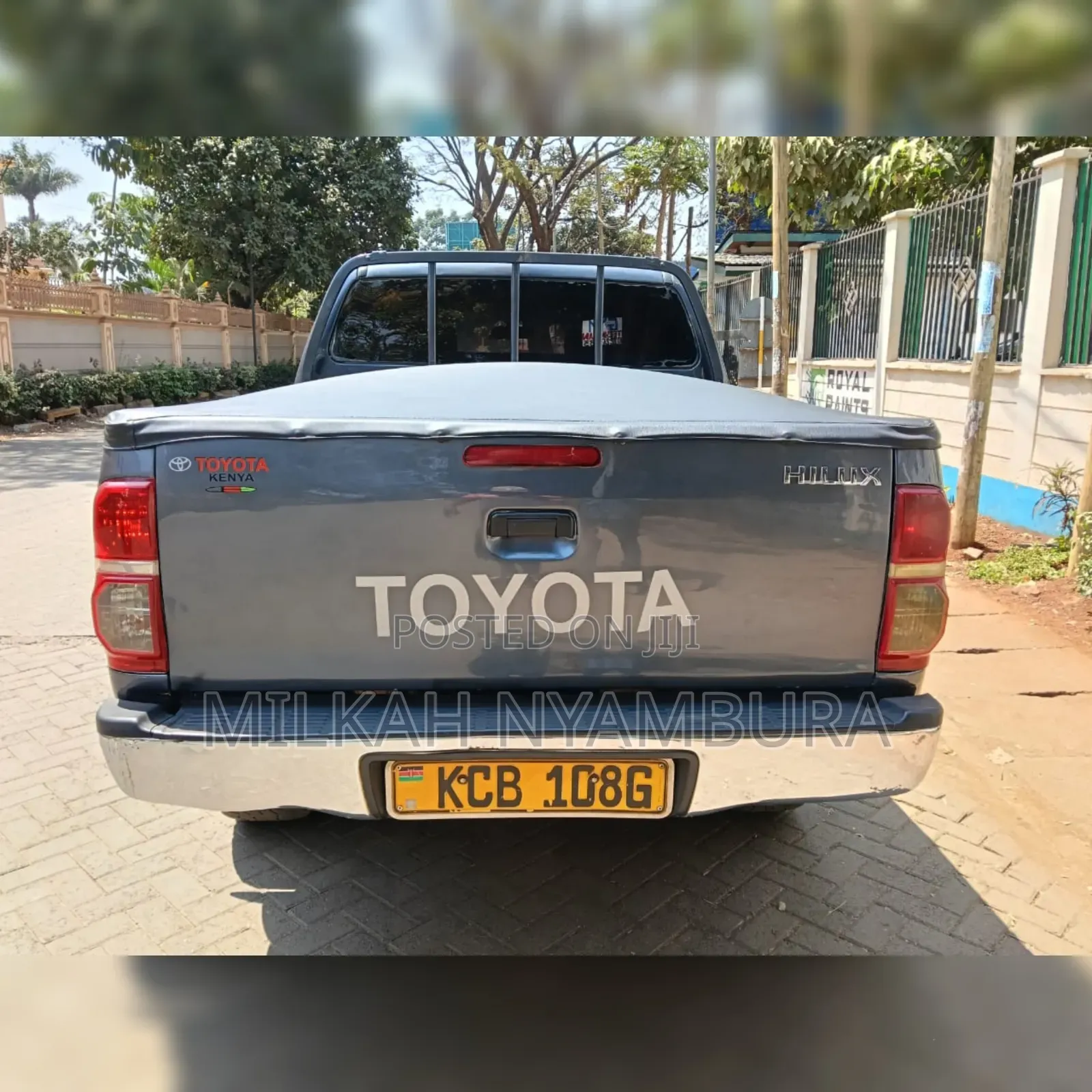 Toyota Hilux 2014 Gray