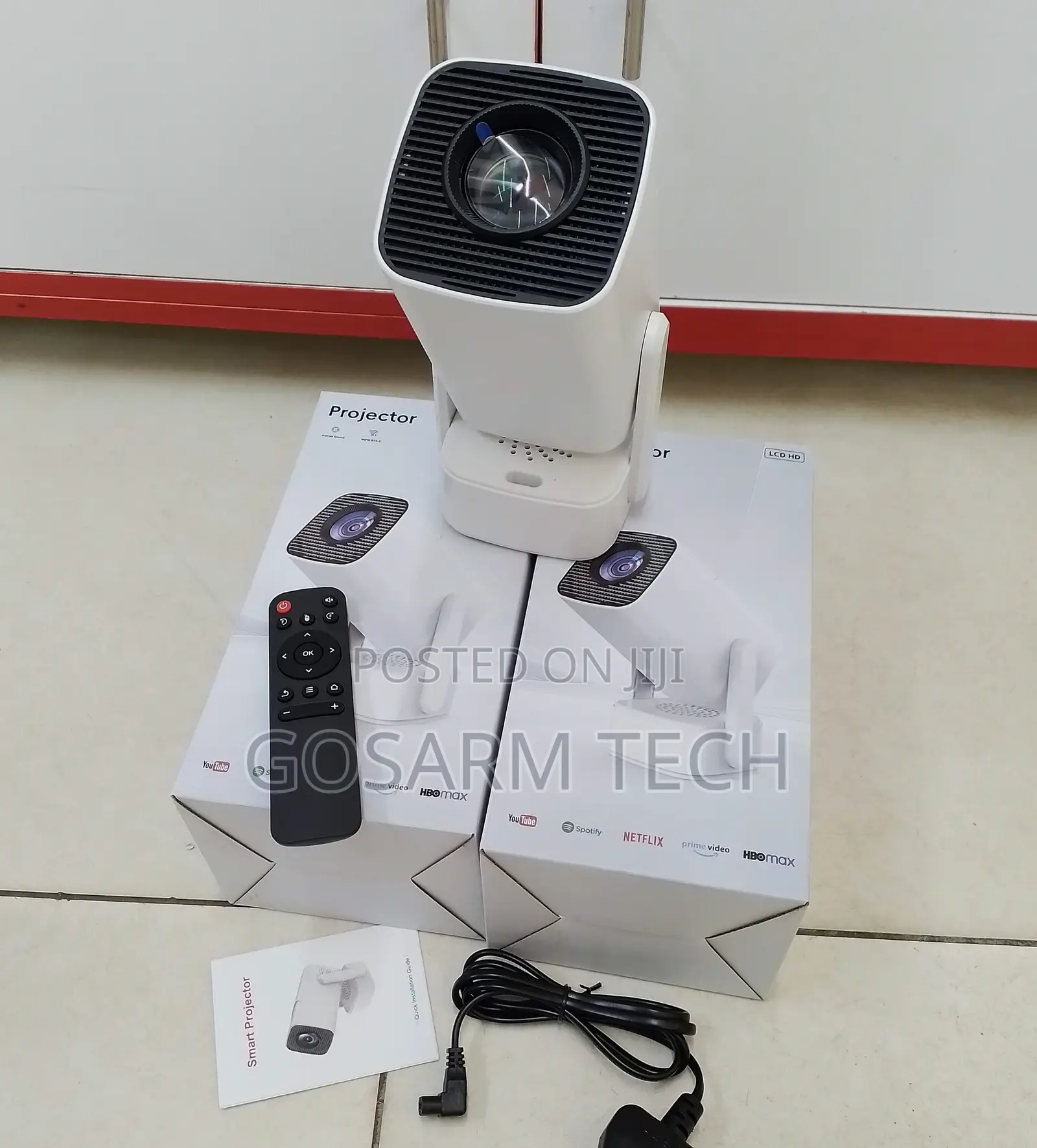 F800 Portable Android Smart Projector With WiFi Bluetooth