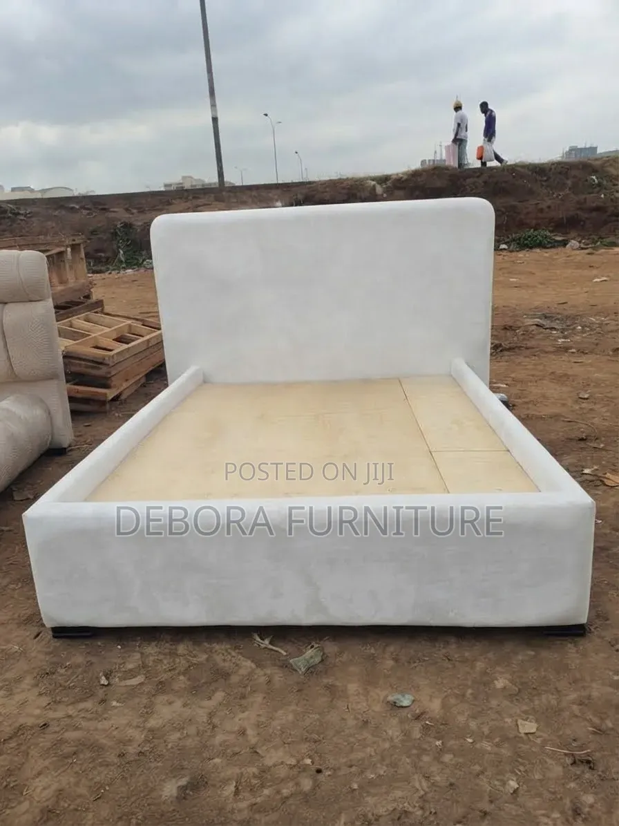 5×6 Cloud White Chester Bed – Make Your Bedroom Feel Luxurious 