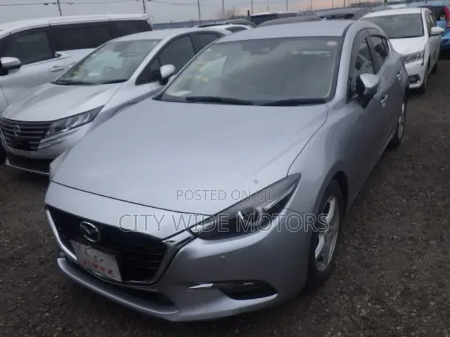 Mazda Axela 2019 Silver