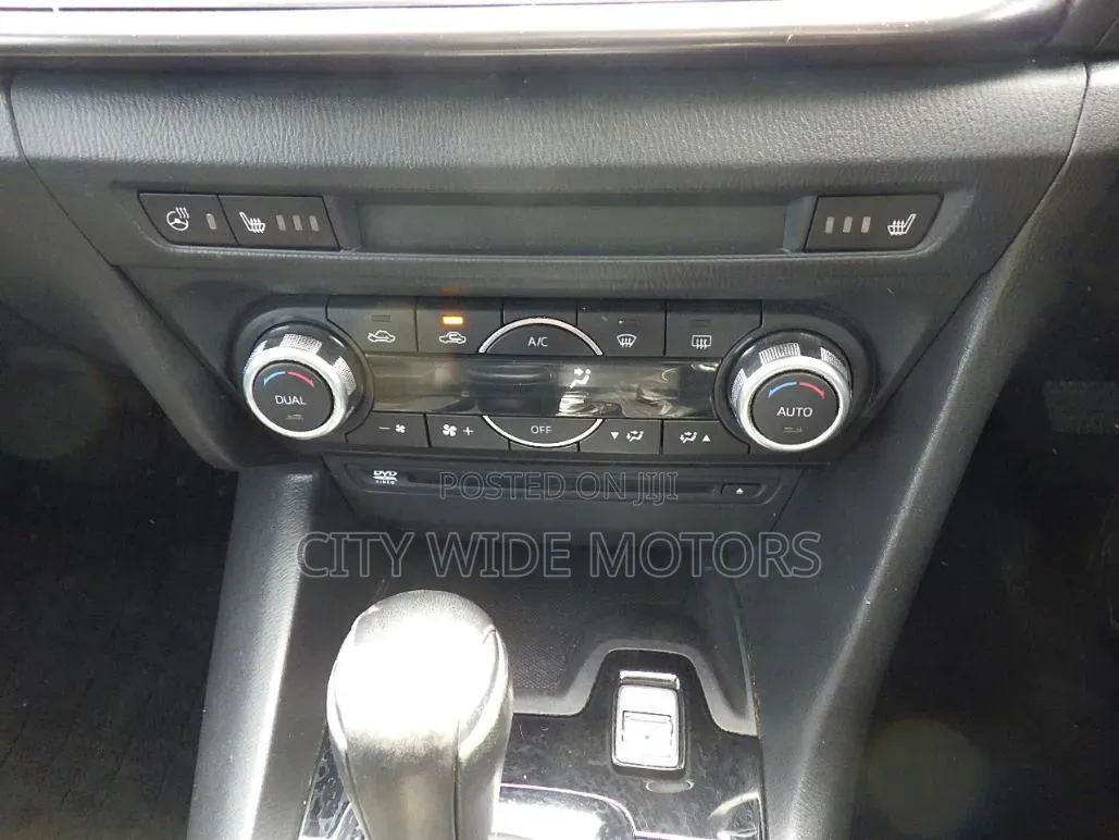 Mazda Axela 2019 White