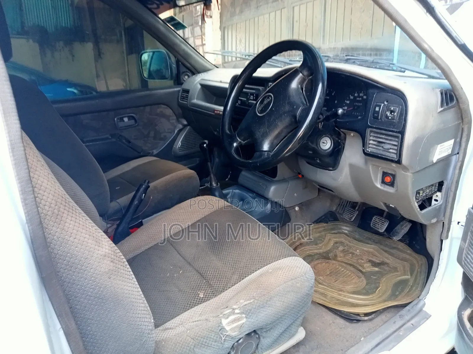 Isuzu Tougher 2003 Blue