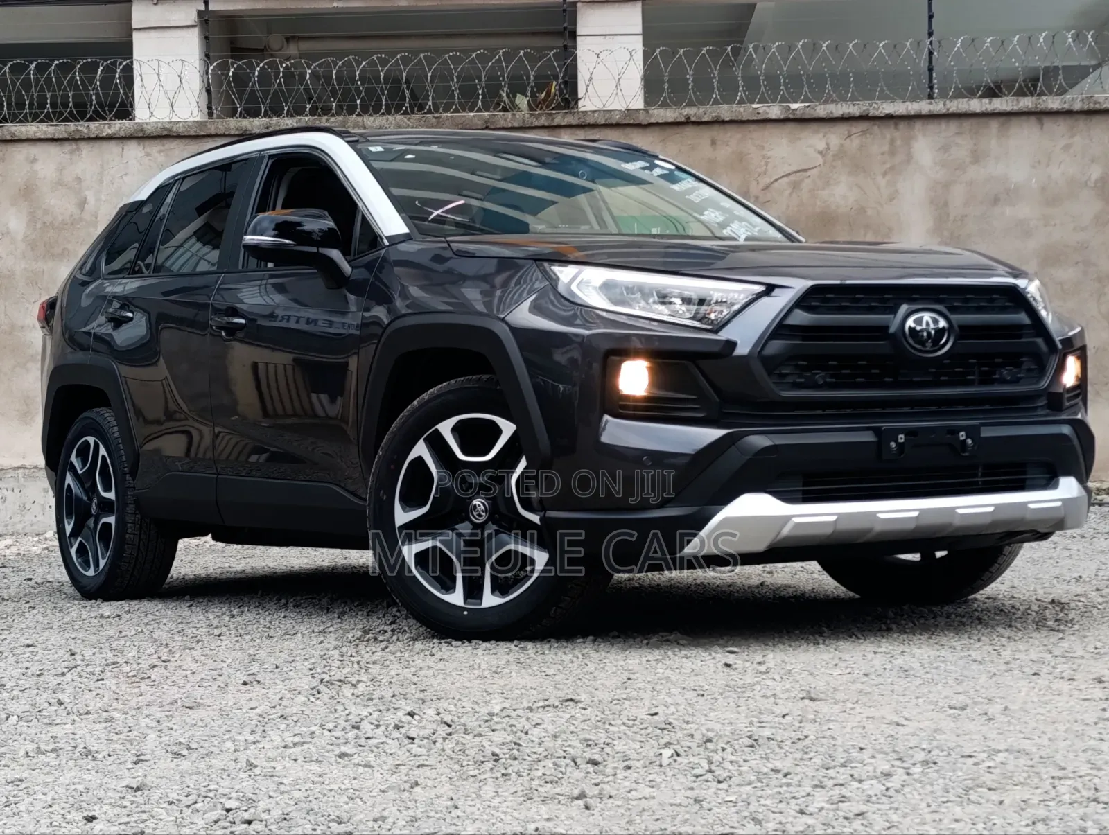 Toyota RAV4 Adventure AWD 2020 Gray