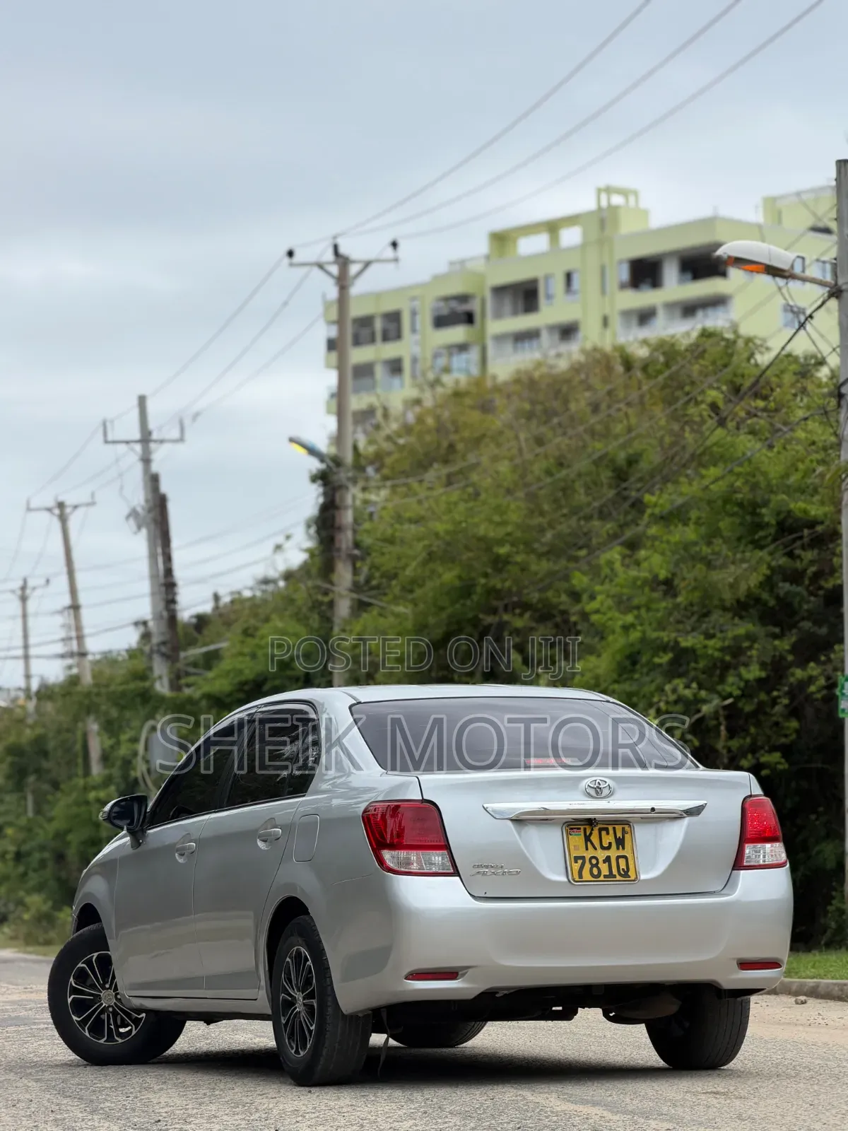 Toyota Axio 2013 Silver