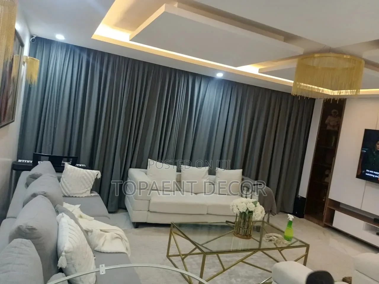 Beautiful Curtains With Modern Design