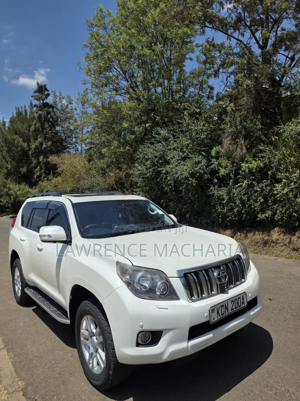 Toyota Land Cruiser Prado 2011 White
