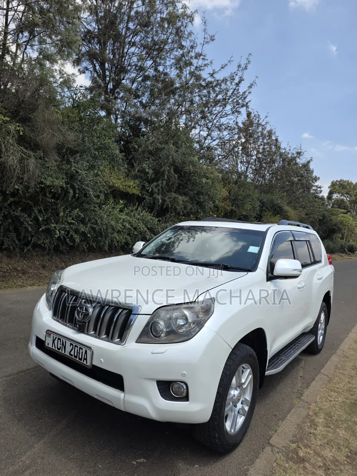 Toyota Land Cruiser Prado 2011 White
