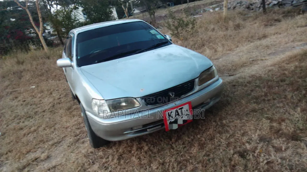 Toyota Corolla 1998 Silver