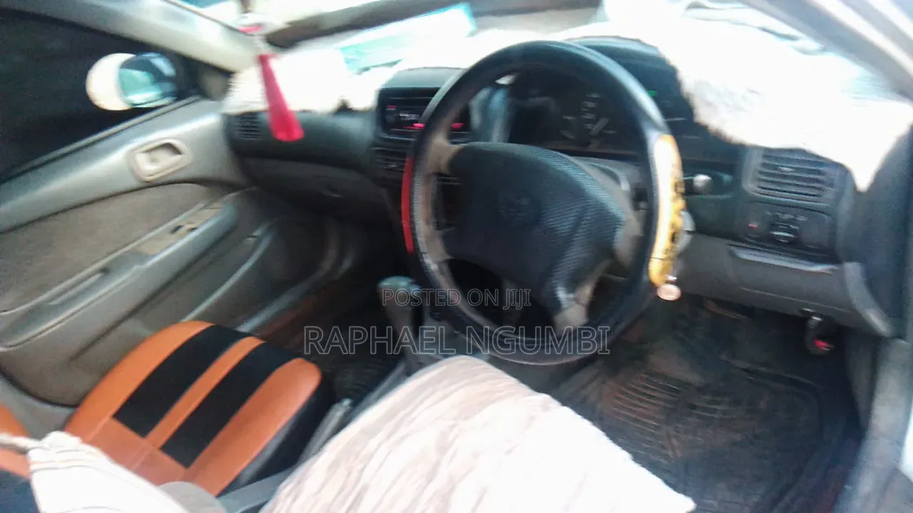 Toyota Corolla 1998 Silver