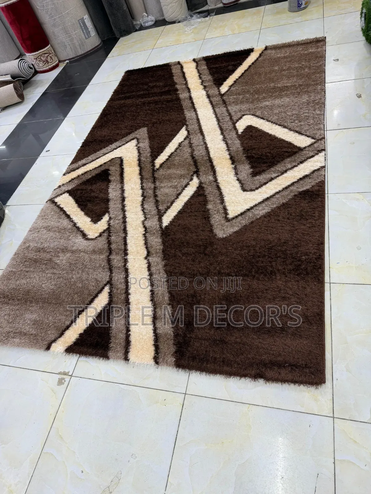 7 by 10 Fluffy Carpet for Modern Living Rooms and Bedrooms