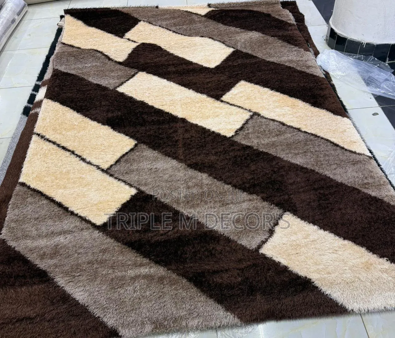 7 by 10 Fluffy Carpet for Modern Living Rooms and Bedrooms