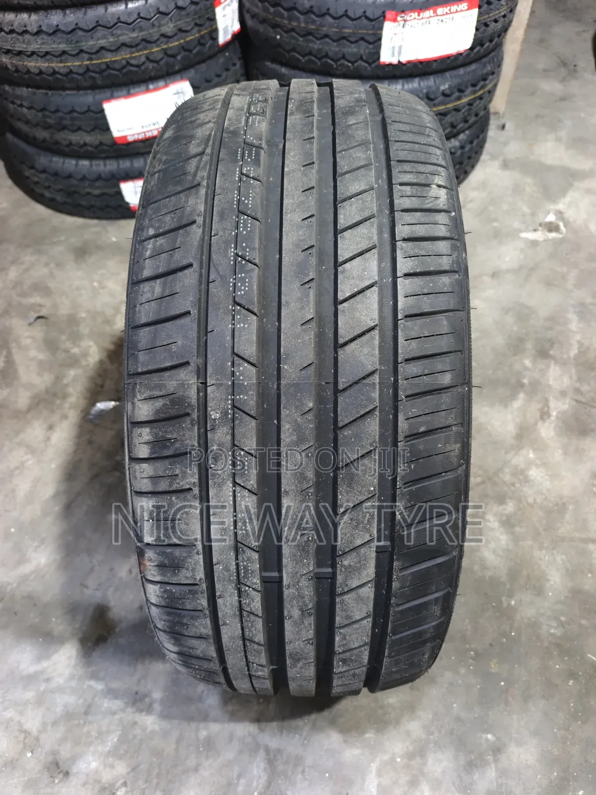 235/35r20 Habilead