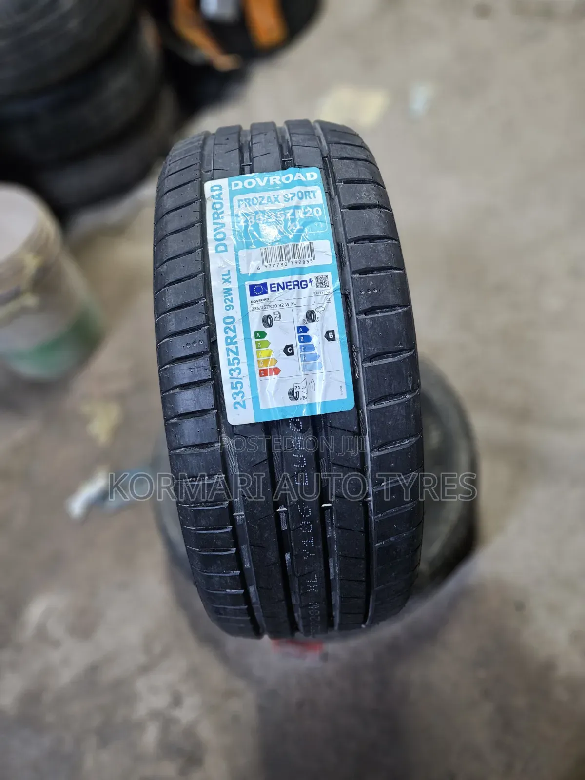 235/35r20 Dovroad Tire