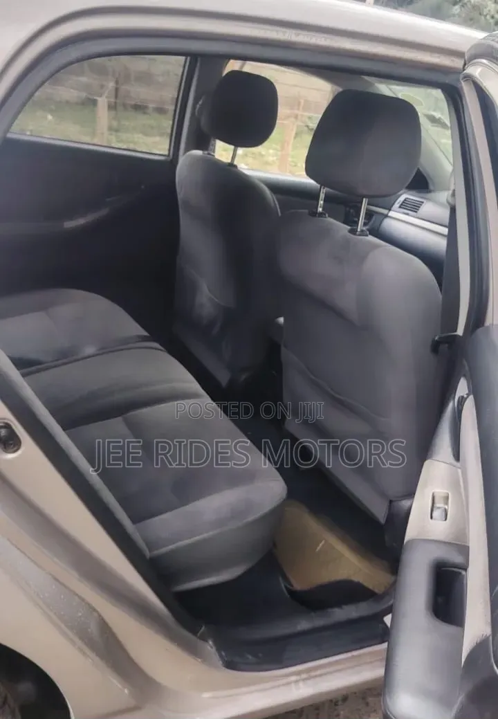Toyota Corolla RunX 1.5 X FWD 2005 Pink