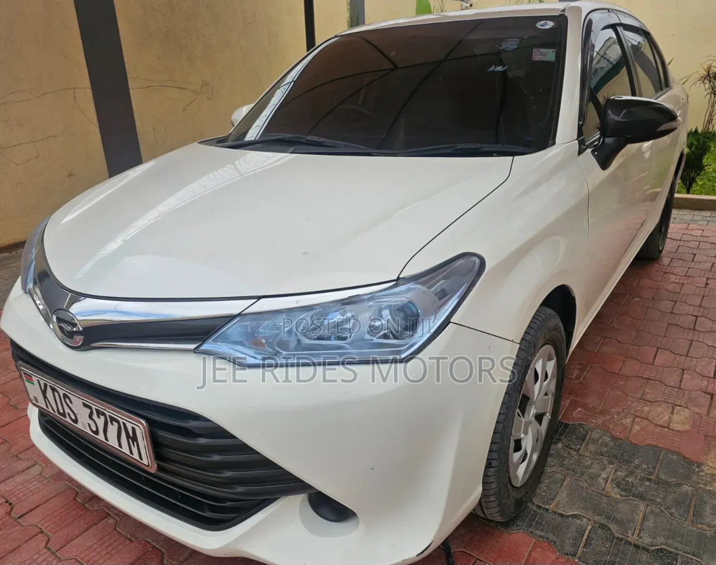 Toyota Axio 2017 Pearl
