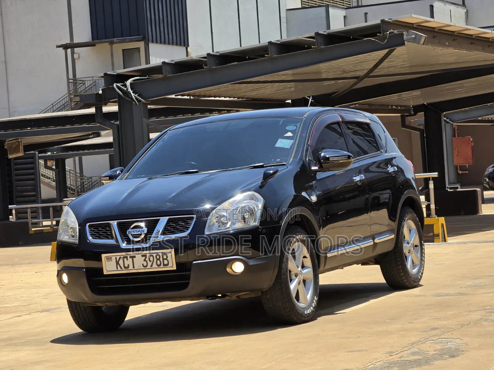 Nissan Dualis 2011 Black