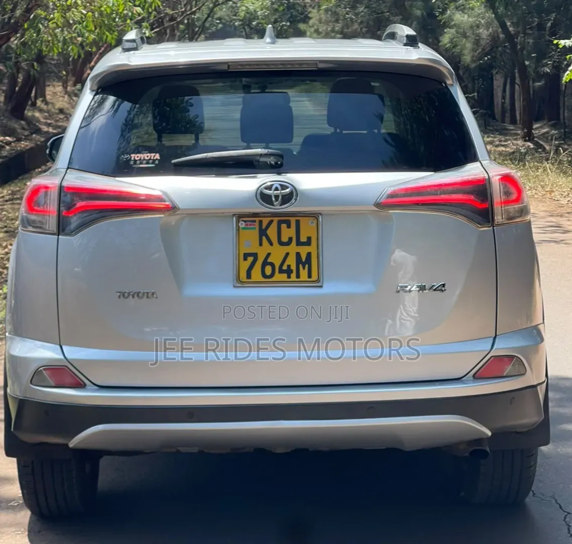 Toyota RAV4 2016