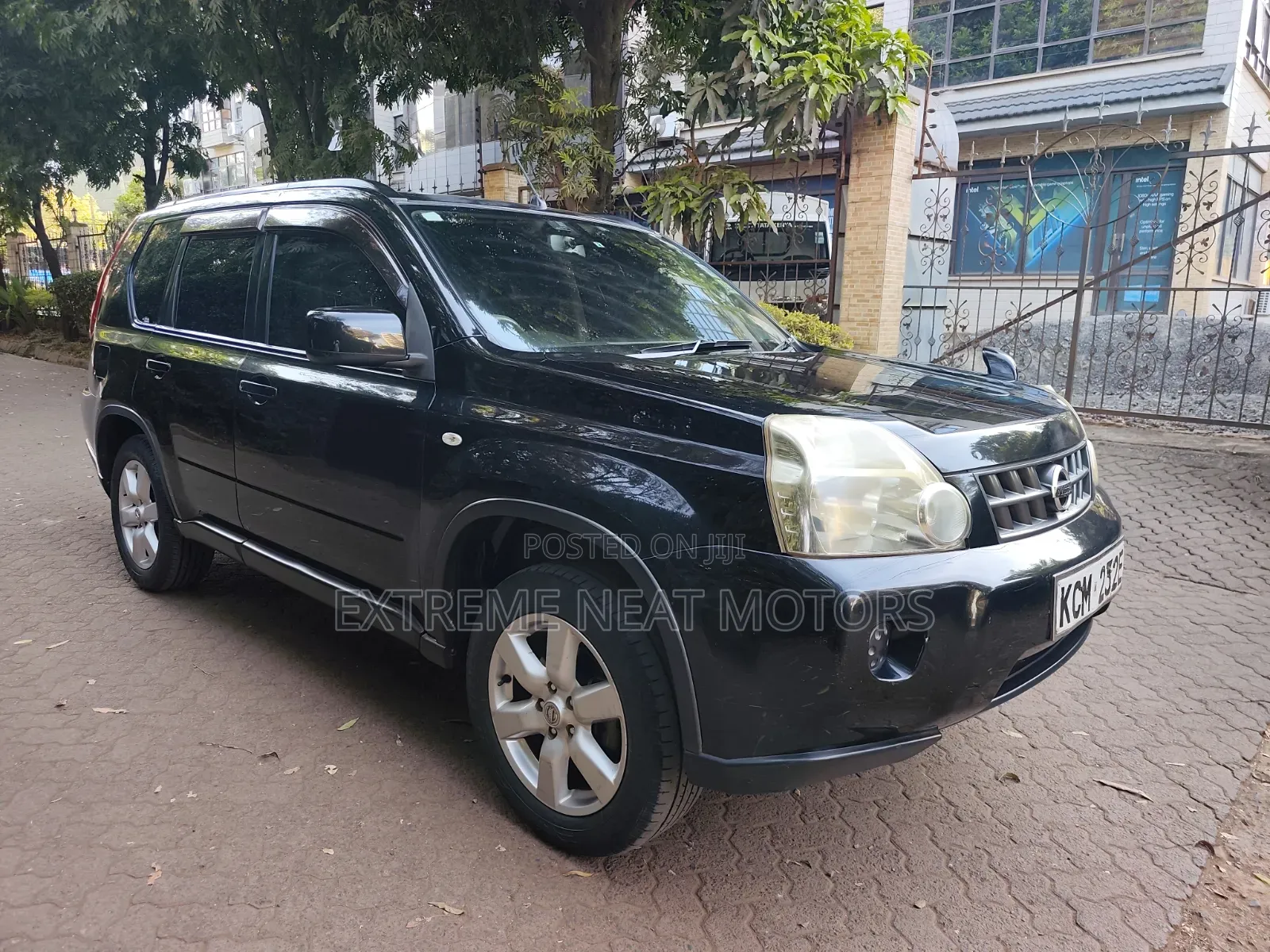Nissan X-Trail 2.0 Petrol XE 2010 Black