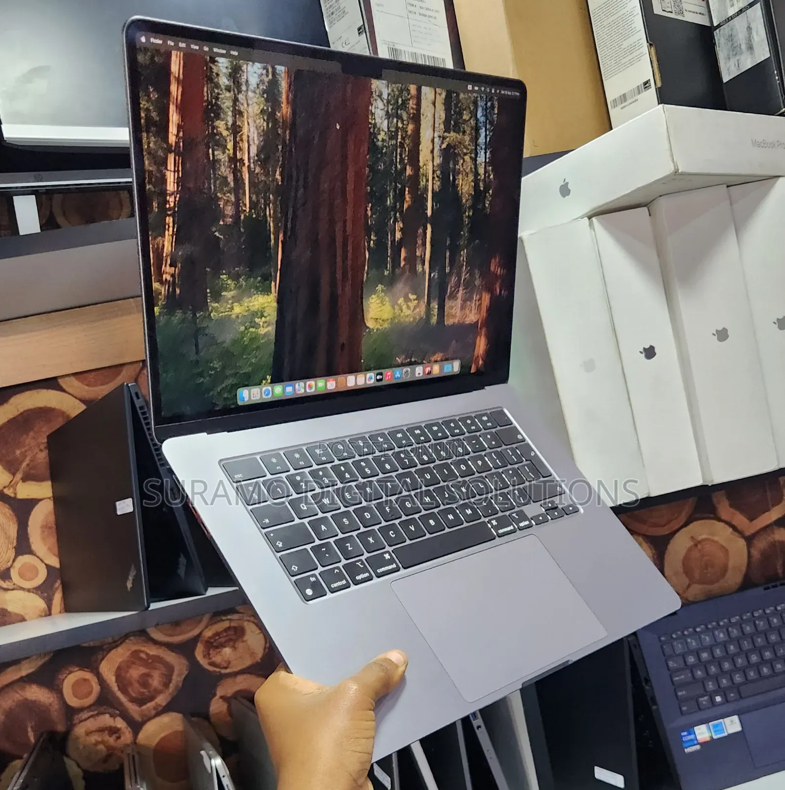 Laptop Apple MacBook Air 2024 M3 16GB Apple M3 SSD 1T