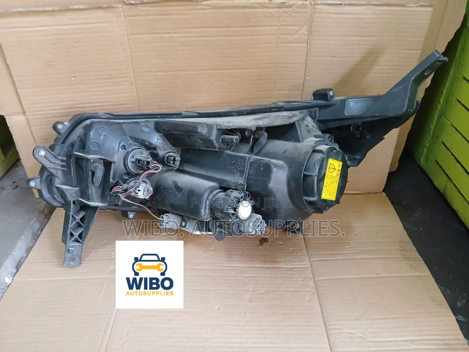Nissan Dayz (Highway Star) 2016/2018 Xenon Headlight.