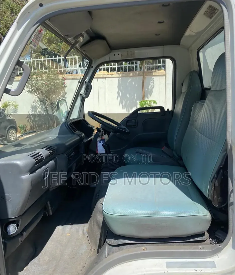Isuzu NKR 2016 Model 4300cc