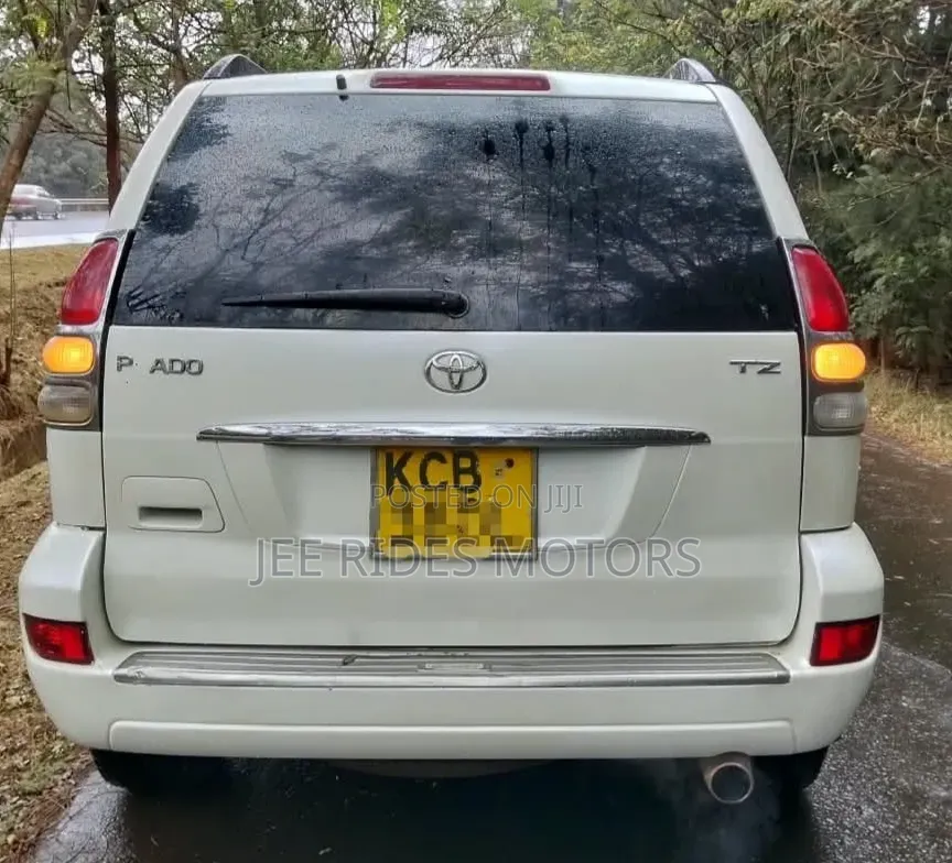 Toyota Land Cruiser Prado 2008 Off white