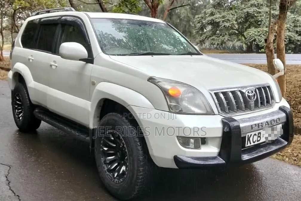 Toyota Land Cruiser Prado 2008 Off white
